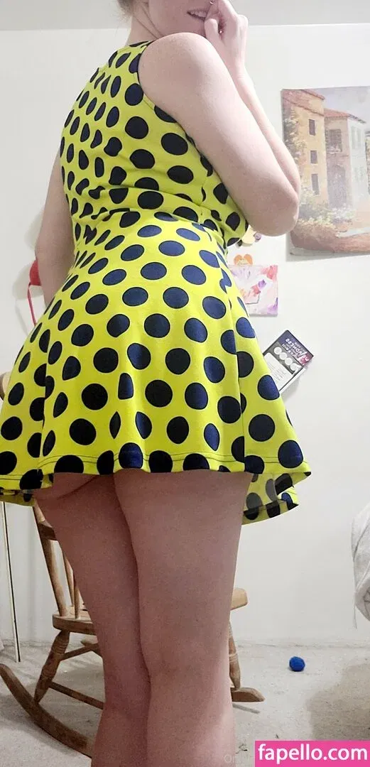 xsarabellumx Onlyfans Photo Gallery 