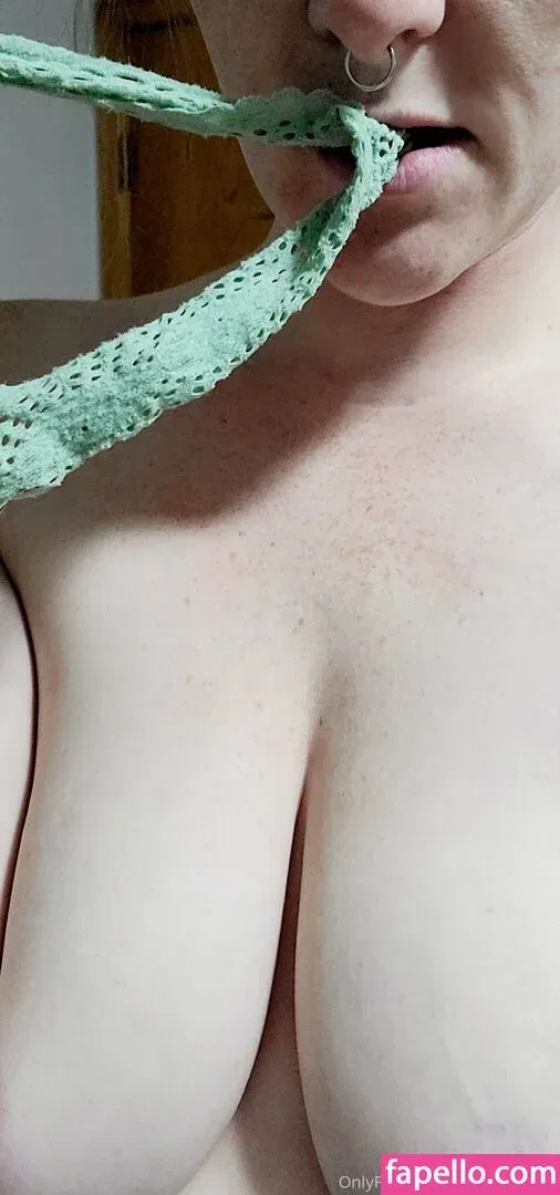 xsarabellumx Onlyfans Photo Gallery 