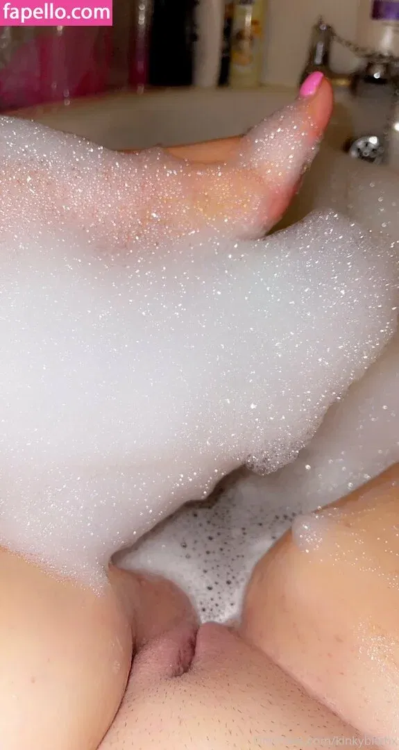 Kinkybitchx Onlyfans Photo Gallery 