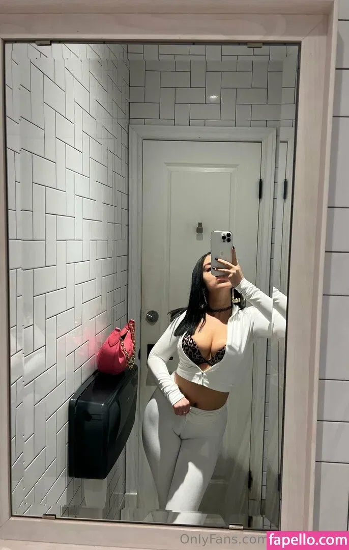 azalyastar / azalyastar_ Onlyfans Photo Gallery 