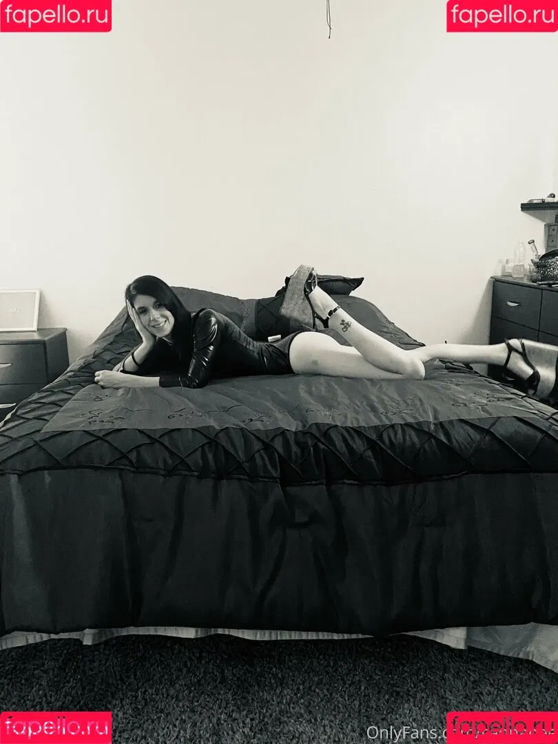 prettypixie113 / prettypixxiez Onlyfans Photo Gallery 