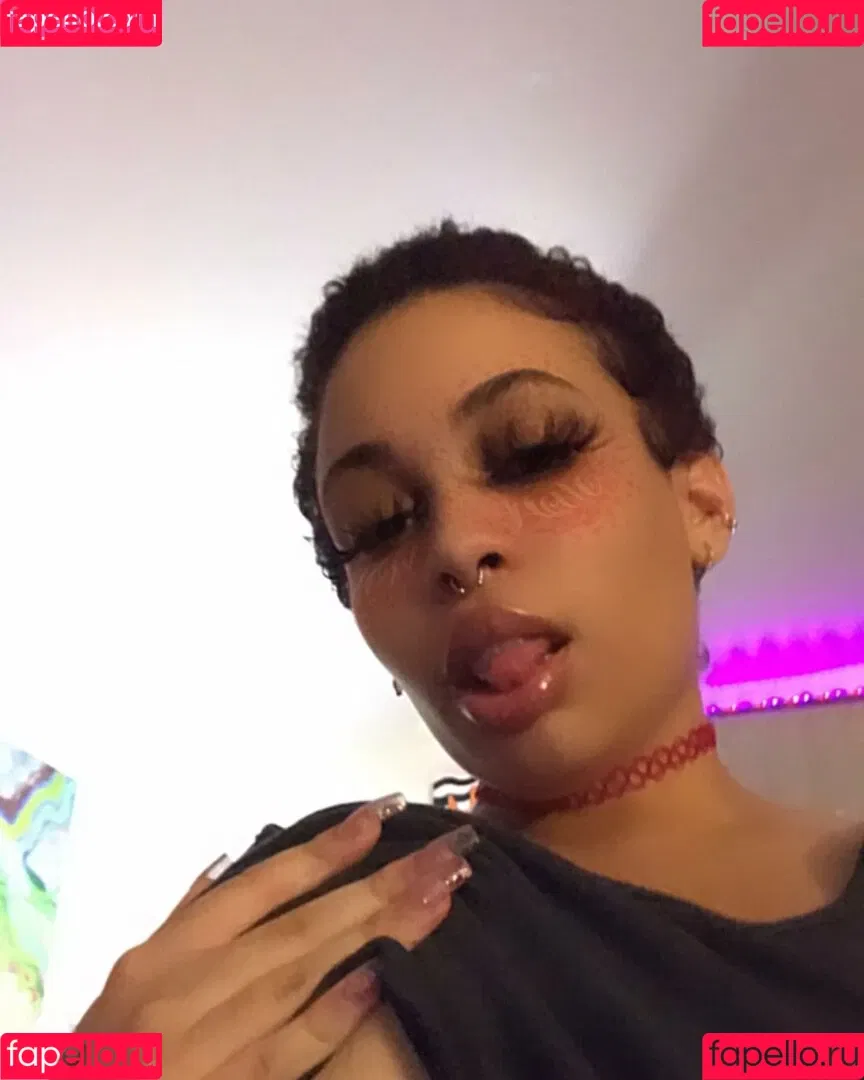 felttheflowers / flowers Onlyfans Photo Gallery 