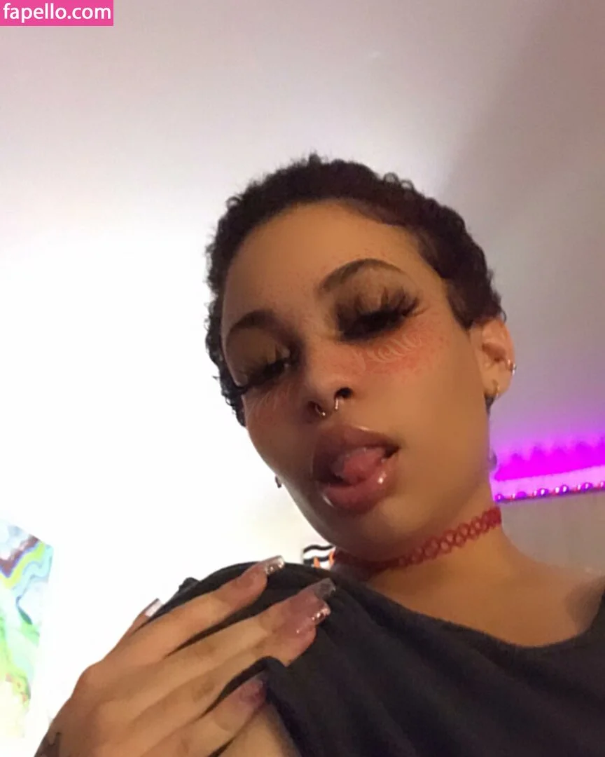 felttheflowers / flowers Onlyfans Photo Gallery 