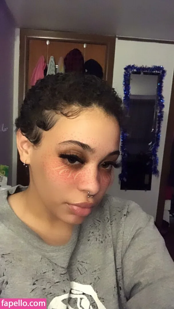 felttheflowers / flowers Onlyfans Photo Gallery 