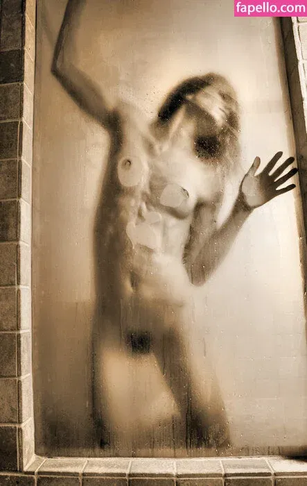 Keira Grant / KeiraGrant / keiragrantart Onlyfans Photo Gallery 