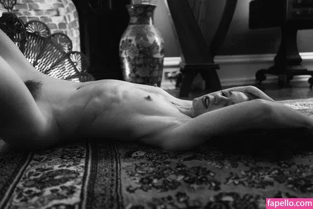 Keira Grant / KeiraGrant / keiragrantart Onlyfans Photo Gallery 