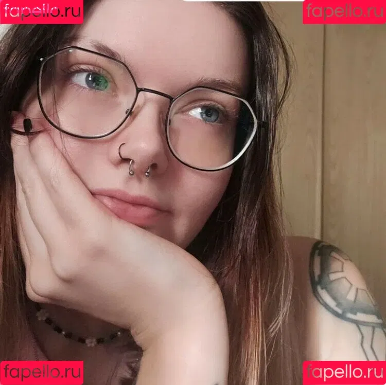 LJAphra / LouiseJulie / ljaphraof / louisejulie_ Nude Leaks OnlyFans Onlyfans Photo Gallery 