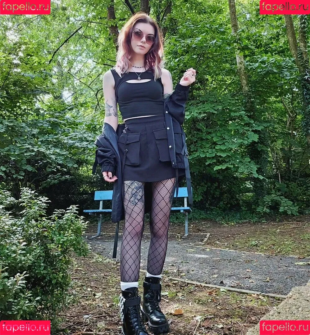 LJAphra / LouiseJulie / ljaphraof / louisejulie_ Nude Leaks OnlyFans Onlyfans Photo Gallery 