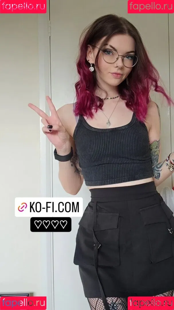 LJAphra / LouiseJulie / ljaphraof / louisejulie_ Nude Leaks OnlyFans Onlyfans Photo Gallery 