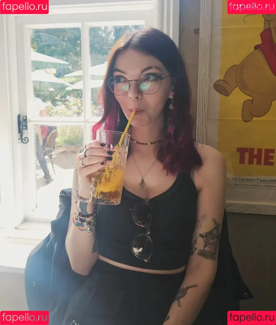 LJAphra / LouiseJulie / ljaphraof / louisejulie_ Nude Leaks OnlyFans Onlyfans Photo Gallery 