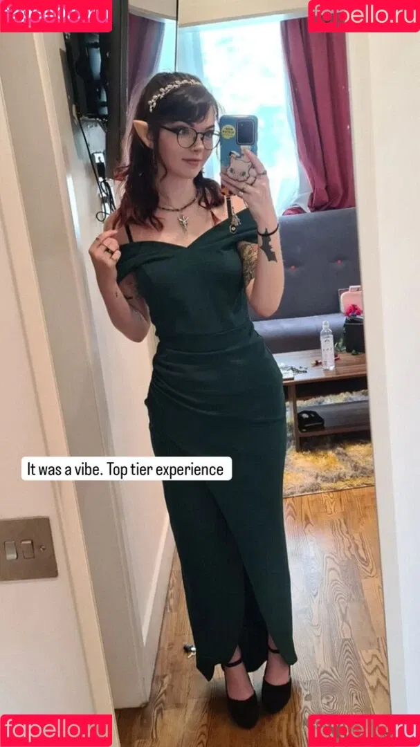 LJAphra / LouiseJulie / ljaphraof / louisejulie_ Nude Leaks OnlyFans Onlyfans Photo Gallery 