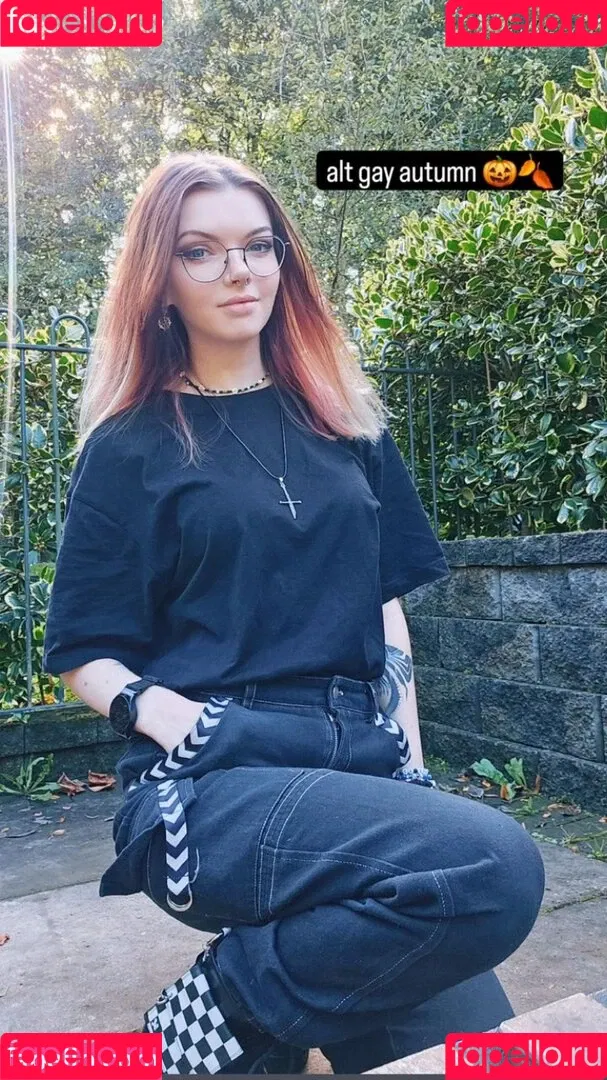 LJAphra / LouiseJulie / ljaphraof / louisejulie_ Nude Leaks OnlyFans Onlyfans Photo Gallery 