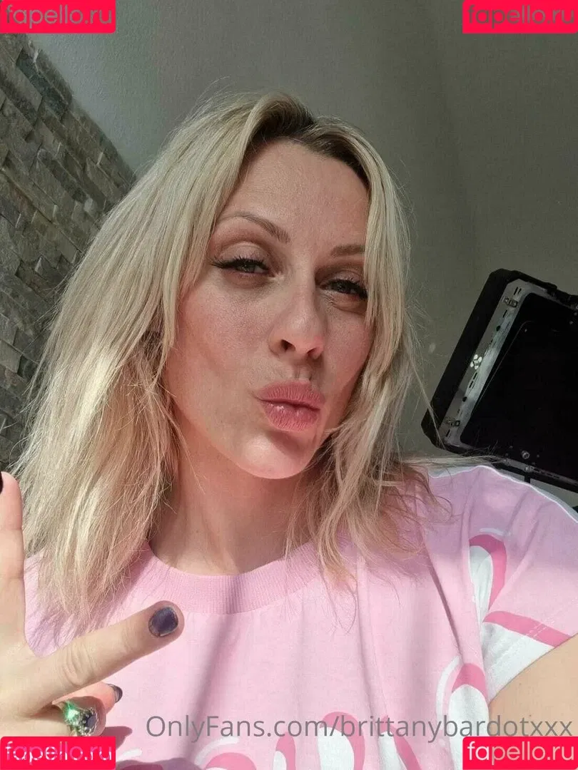 Brittany Bardot / brittanybardotxxx Nude Leaks OnlyFans Onlyfans Photo Gallery 