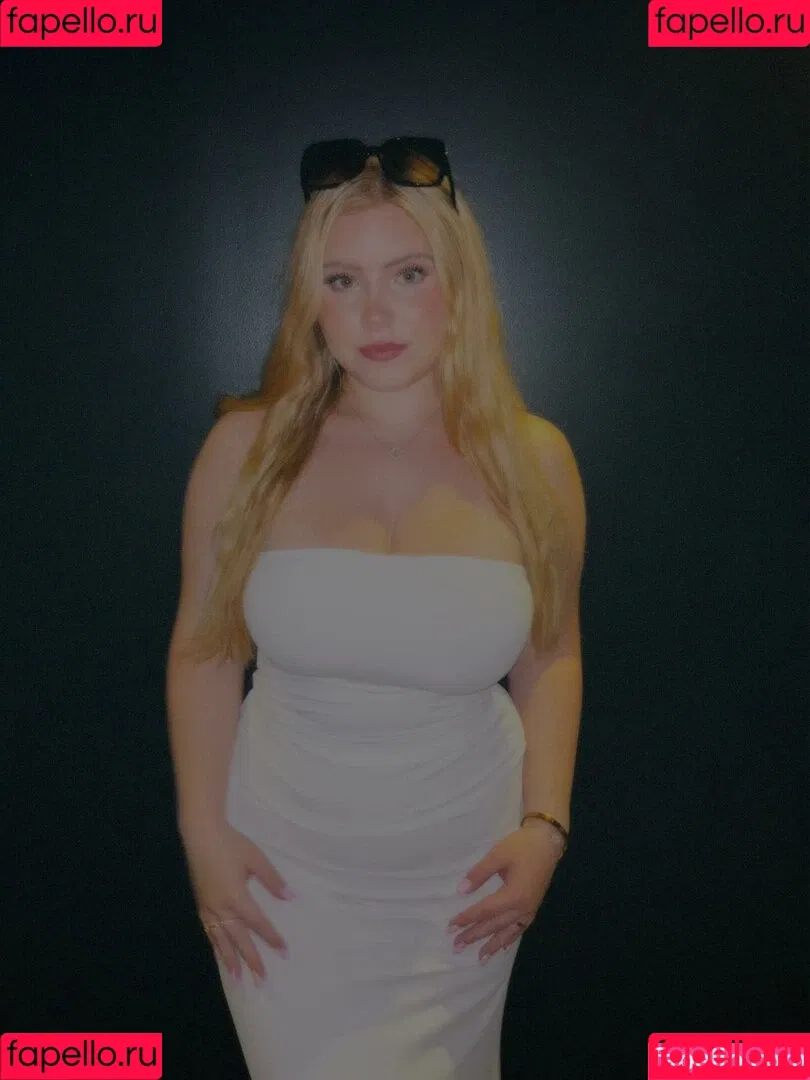 Sadie Stone / Sadie8808 / ssssadiestone Nude Leaks OnlyFans Onlyfans Photo Gallery 