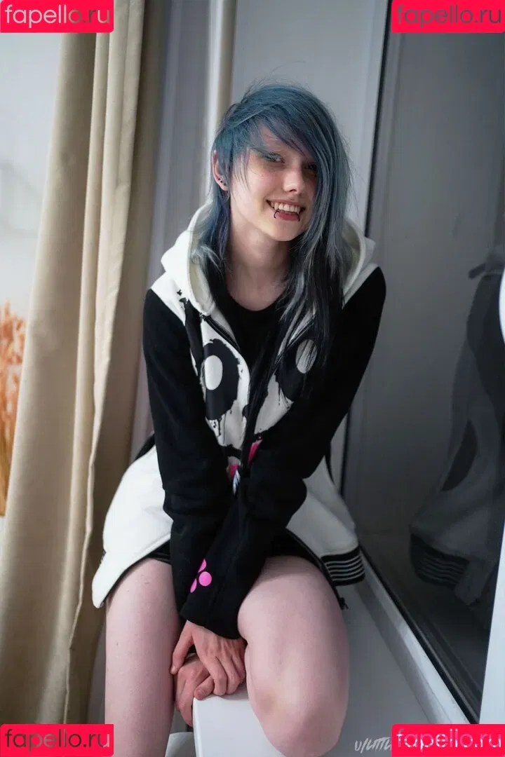 daddys_emo_girl / little_emo_kitten Nude Leaks OnlyFans Onlyfans Photo Gallery 