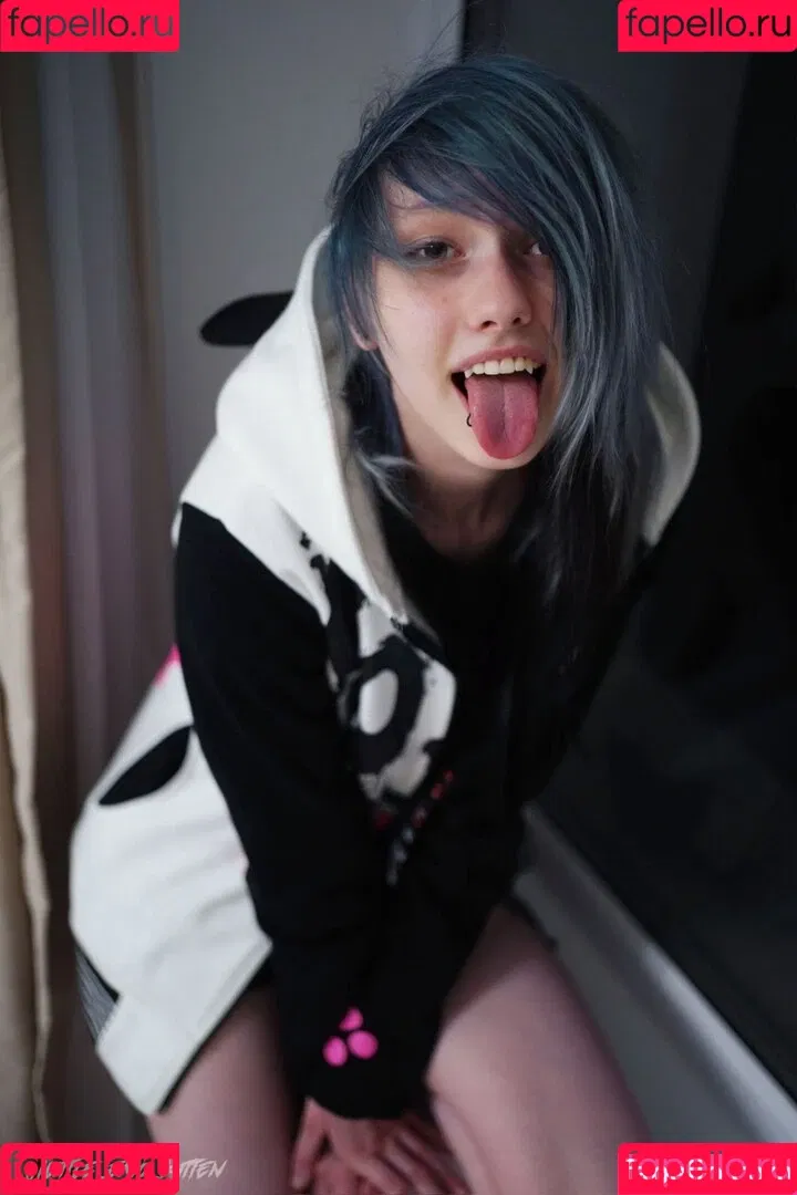daddys_emo_girl / little_emo_kitten Nude Leaks OnlyFans Onlyfans Photo Gallery 
