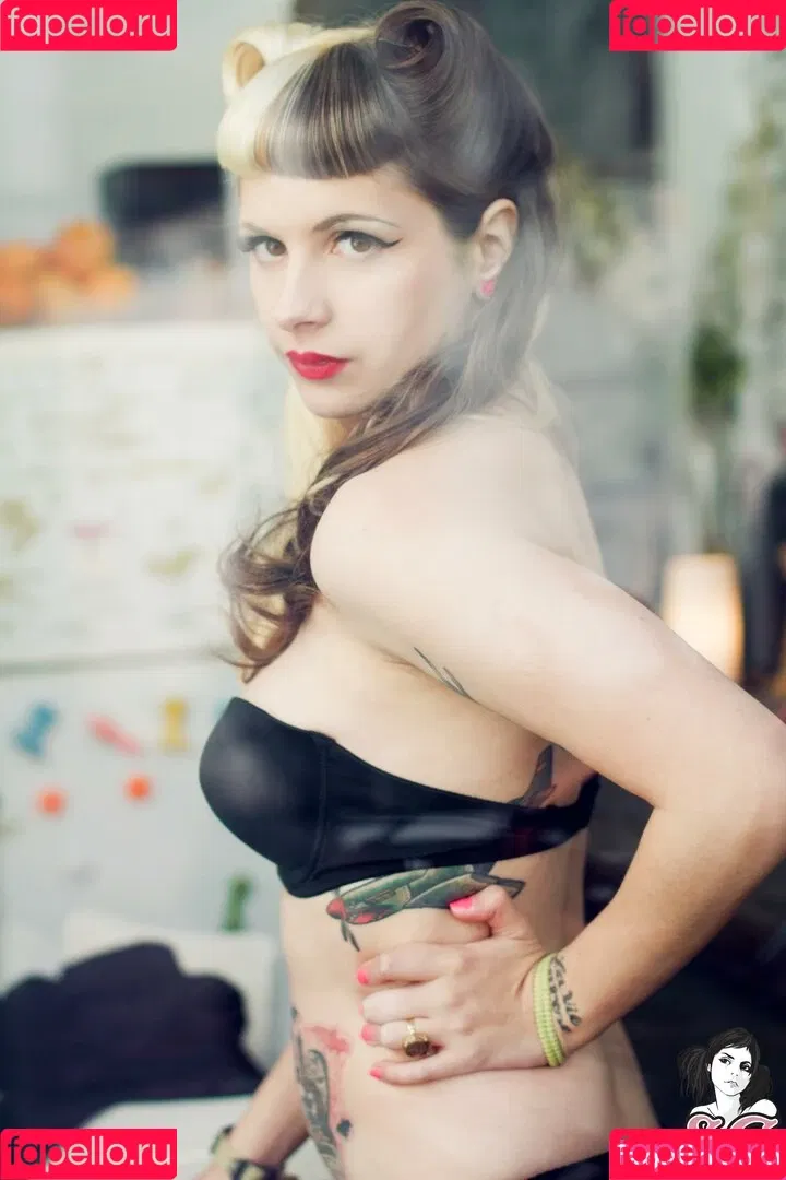 Emanuelle / Ohemanuelle / _ohemmanuel Nude Leaks OnlyFans Onlyfans Photo Gallery 