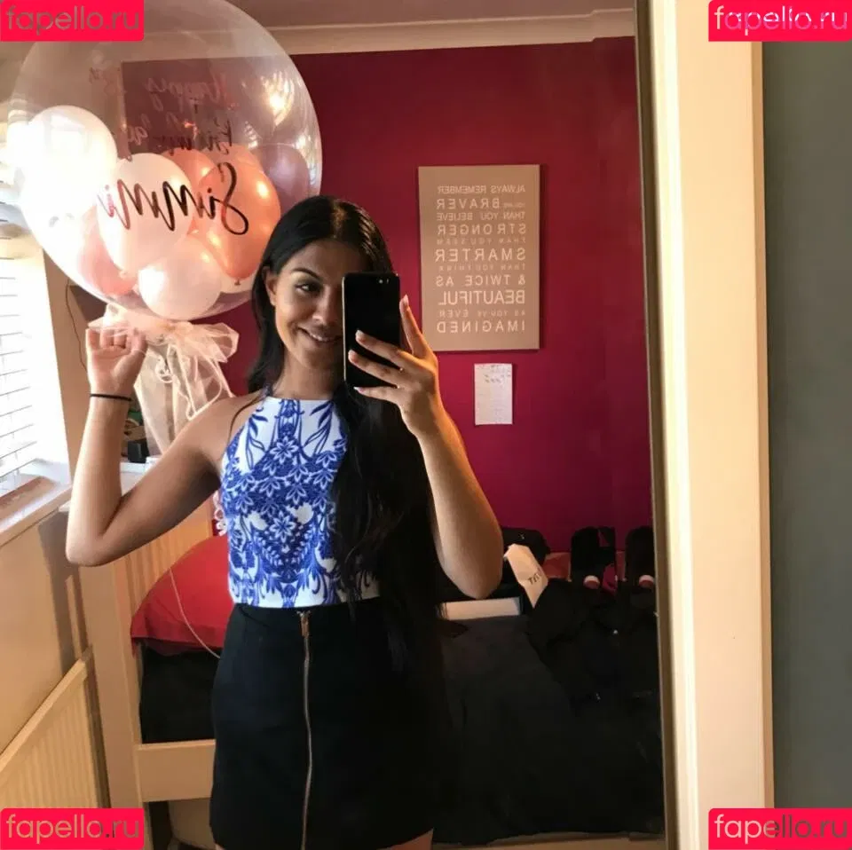 Sim Patel / sim.ayyyyy / simiiipatel212 Nude Leaks OnlyFans Onlyfans Photo Gallery 