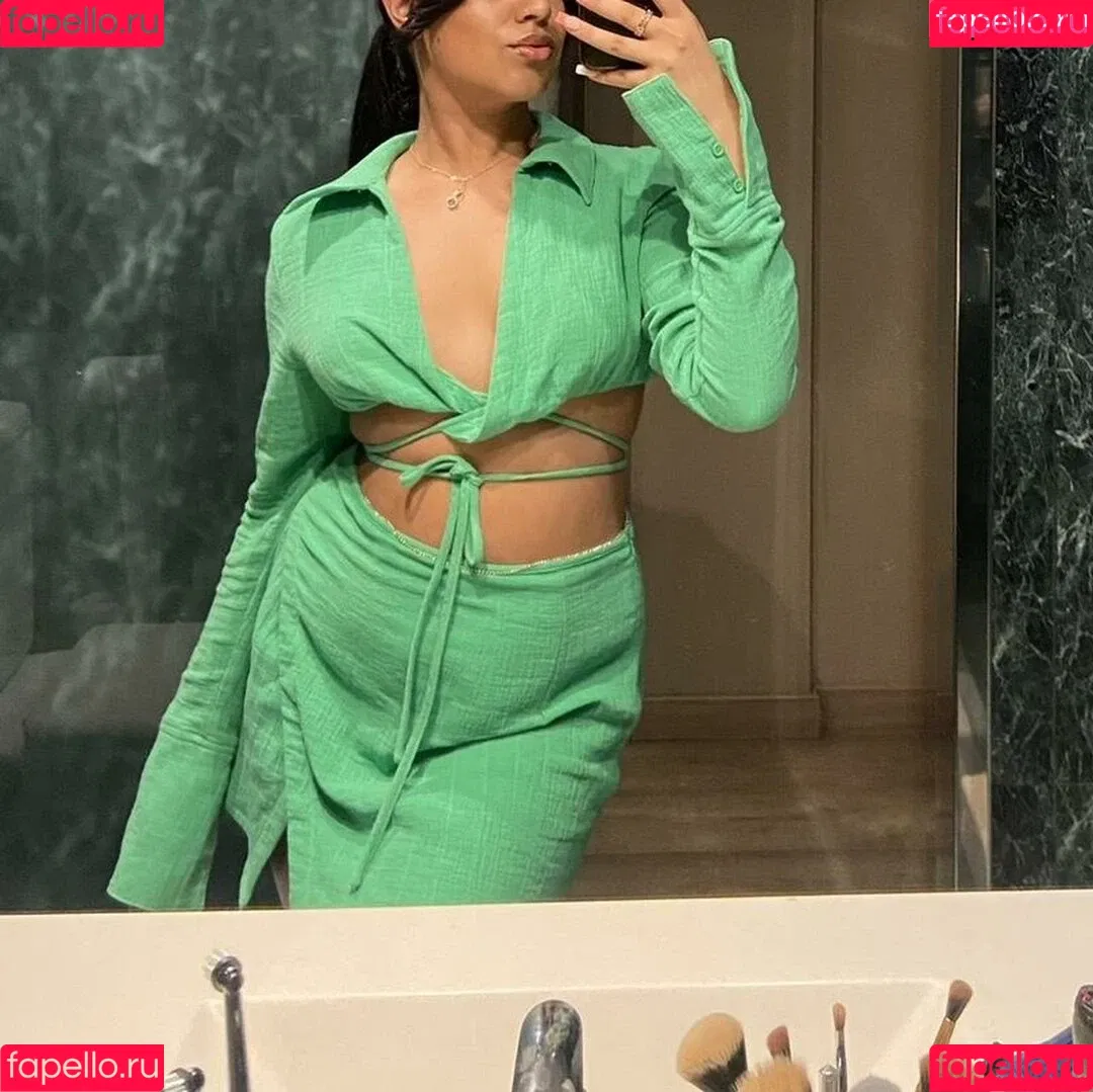Sim Patel / sim.ayyyyy / simiiipatel212 Nude Leaks OnlyFans Onlyfans Photo Gallery 