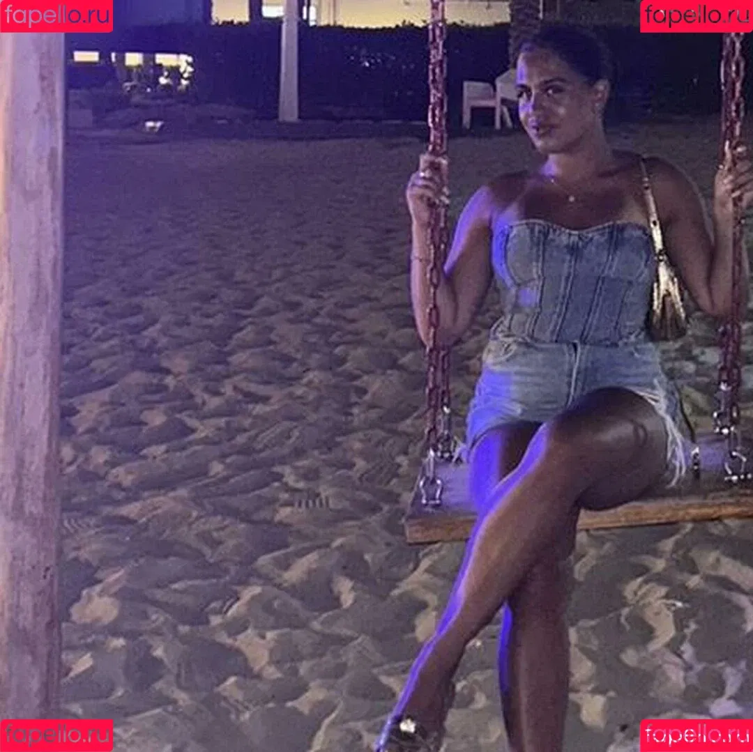 Sim Patel / sim.ayyyyy / simiiipatel212 Nude Leaks OnlyFans Onlyfans Photo Gallery 