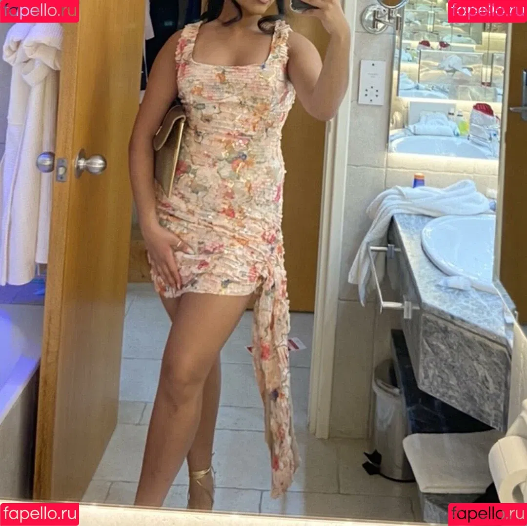 Sim Patel / sim.ayyyyy / simiiipatel212 Nude Leaks OnlyFans Onlyfans Photo Gallery 