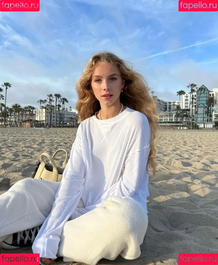 Anna Shumate / Annabananaxdddd / annashumate / annashumatee Nude Leaks OnlyFans Onlyfans Photo Gallery 