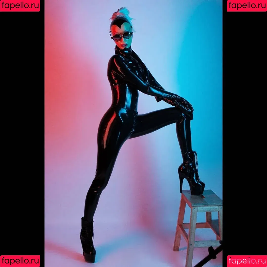 Latex Fetish / misslatexxx Nude Leaks OnlyFans Onlyfans Photo Gallery 