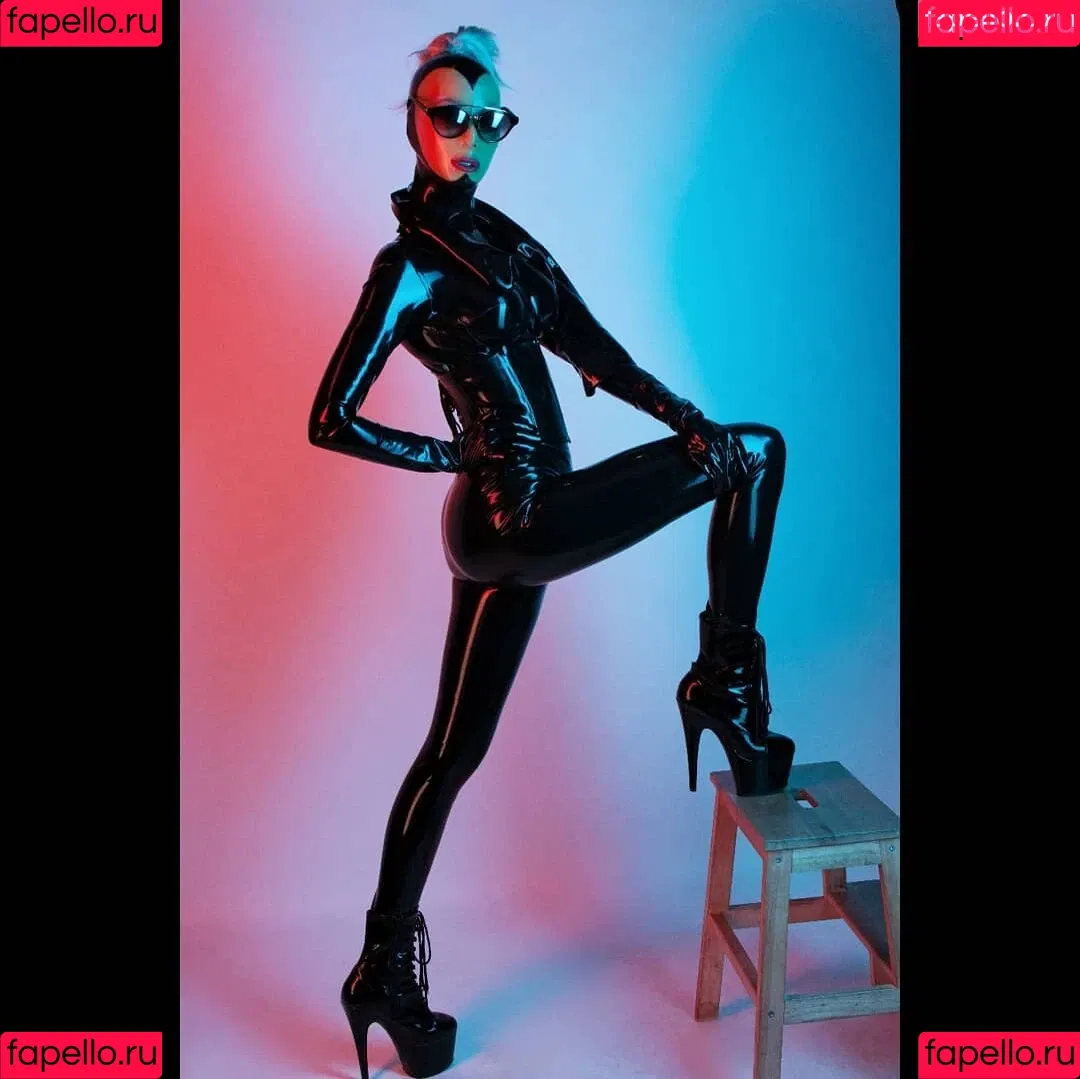 Latex Fetish / misslatexxx Nude Leaks OnlyFans Onlyfans Photo Gallery 
