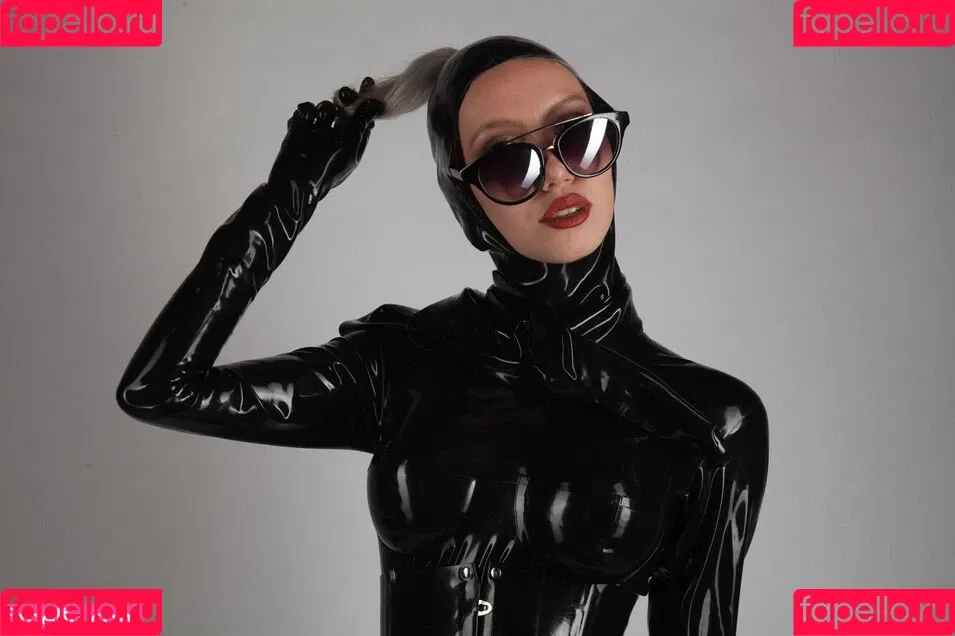 Latex Fetish / misslatexxx Nude Leaks OnlyFans Onlyfans Photo Gallery 