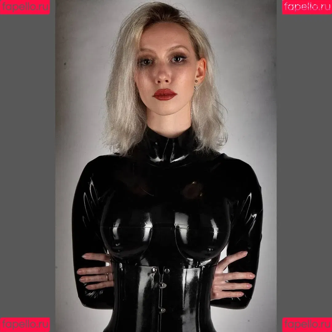 Latex Fetish / misslatexxx Nude Leaks OnlyFans Onlyfans Photo Gallery 