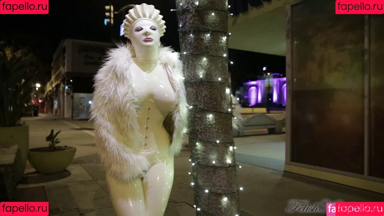 Latex Fetish / misslatexxx Nude Leaks OnlyFans Onlyfans Photo Gallery 