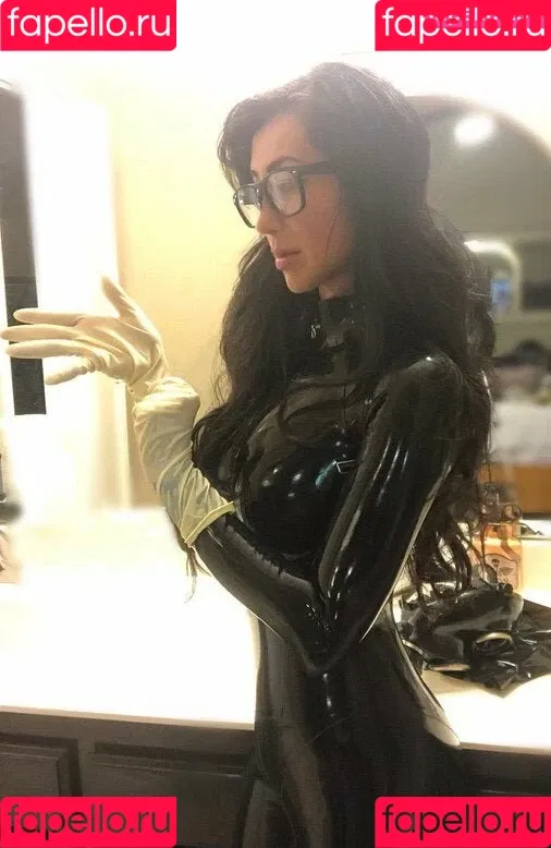 Latex Fetish / misslatexxx Nude Leaks OnlyFans Onlyfans Photo Gallery 