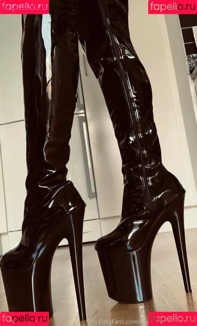 Latex Fetish / misslatexxx Nude Leaks OnlyFans Onlyfans Photo Gallery 