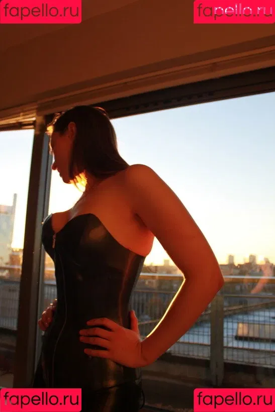 Latex Fetish / misslatexxx Nude Leaks OnlyFans Onlyfans Photo Gallery 