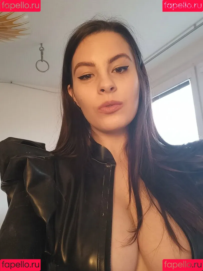 Latex Fetish / misslatexxx Nude Leaks OnlyFans Onlyfans Photo Gallery 