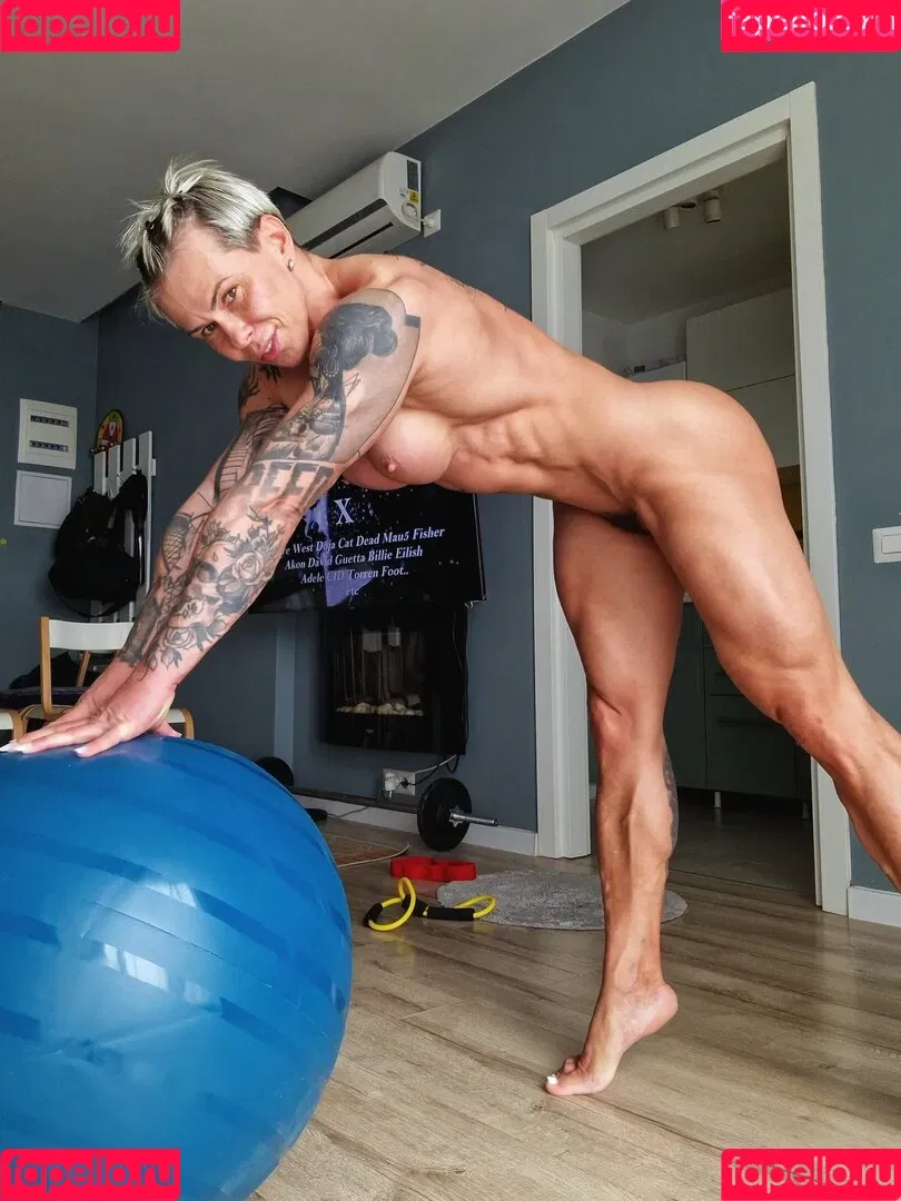 chelseypleasant / crazyxbody / https: / musclegirlxxx Nude Leaks OnlyFans Onlyfans Photo Gallery 