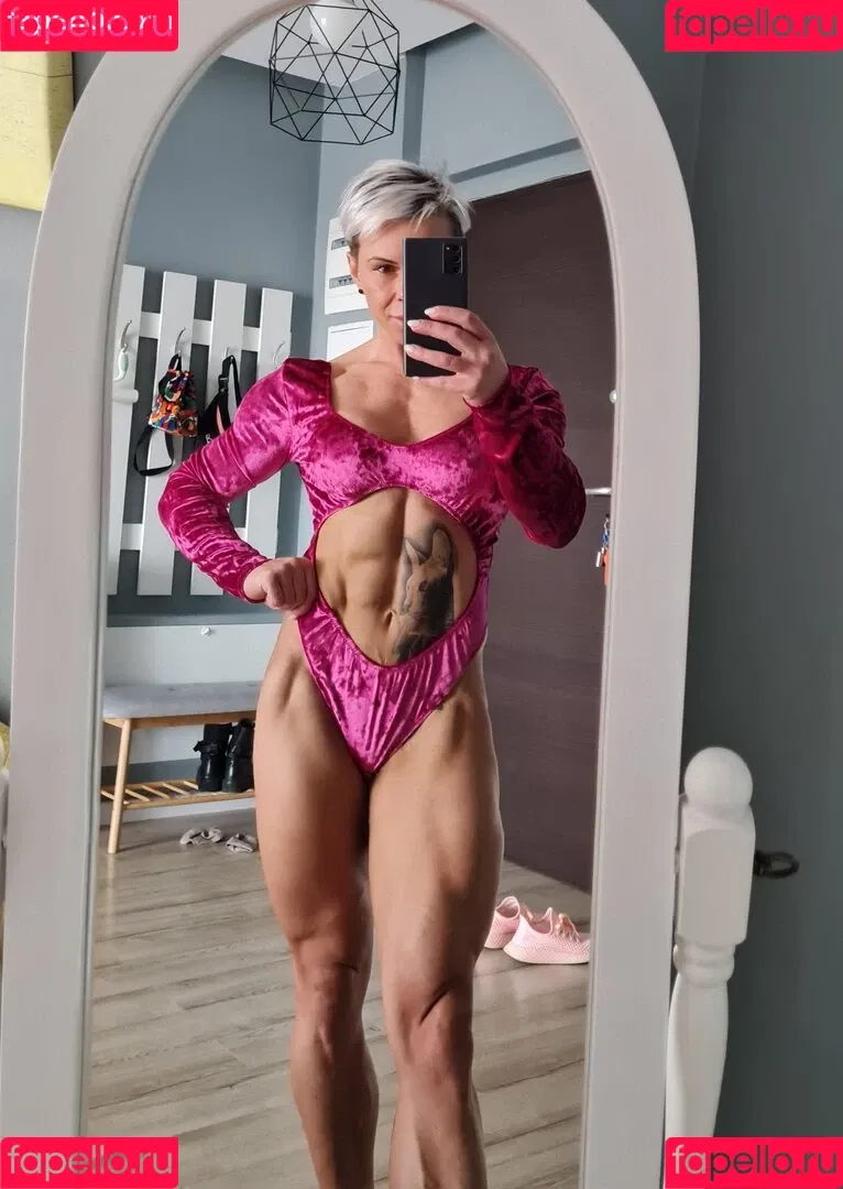 chelseypleasant / crazyxbody / https: / musclegirlxxx Nude Leaks OnlyFans Onlyfans Photo Gallery 