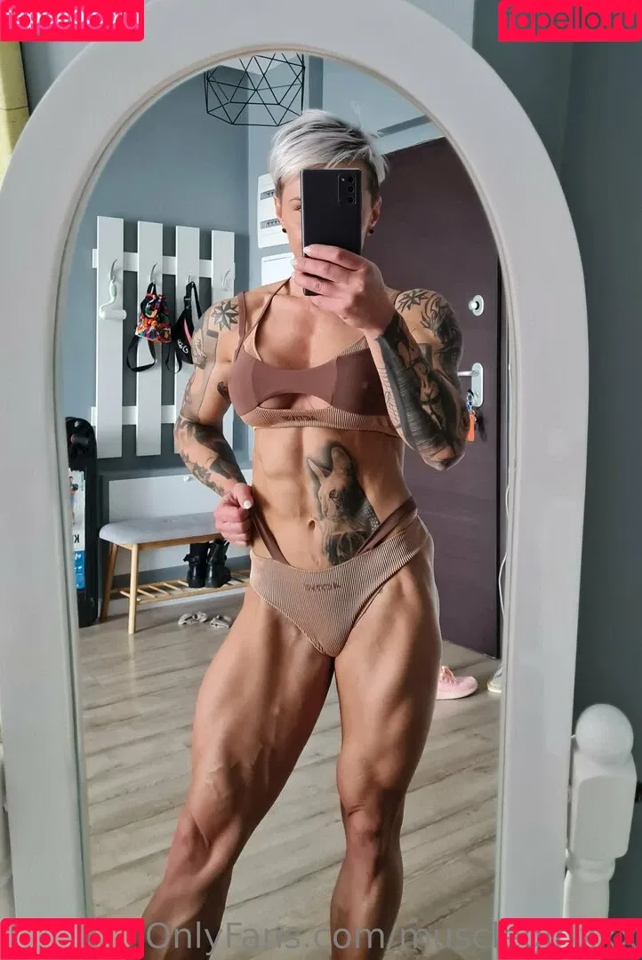 chelseypleasant / crazyxbody / https: / musclegirlxxx Nude Leaks OnlyFans Onlyfans Photo Gallery 
