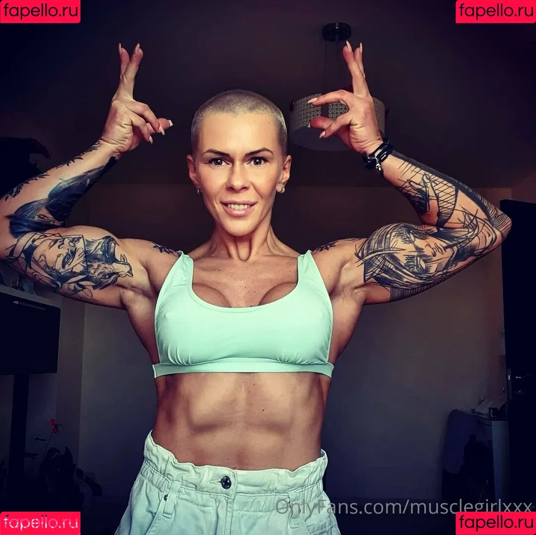 chelseypleasant / crazyxbody / https: / musclegirlxxx Nude Leaks OnlyFans Onlyfans Photo Gallery 