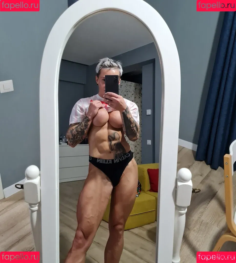 chelseypleasant / crazyxbody / https: / musclegirlxxx Nude Leaks OnlyFans Onlyfans Photo Gallery 