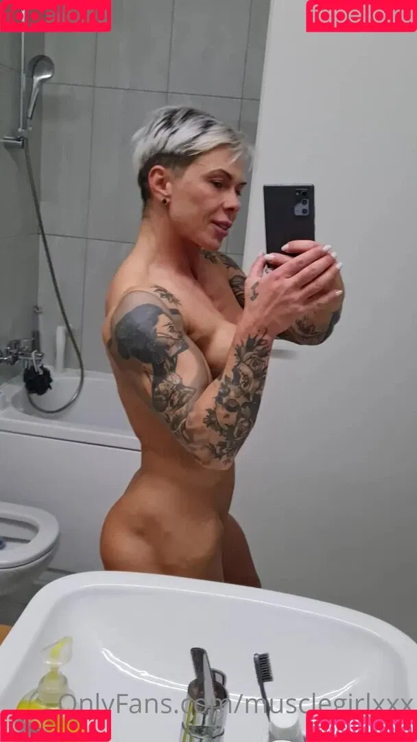 chelseypleasant / crazyxbody / https: / musclegirlxxx Nude Leaks OnlyFans Onlyfans Photo Gallery 