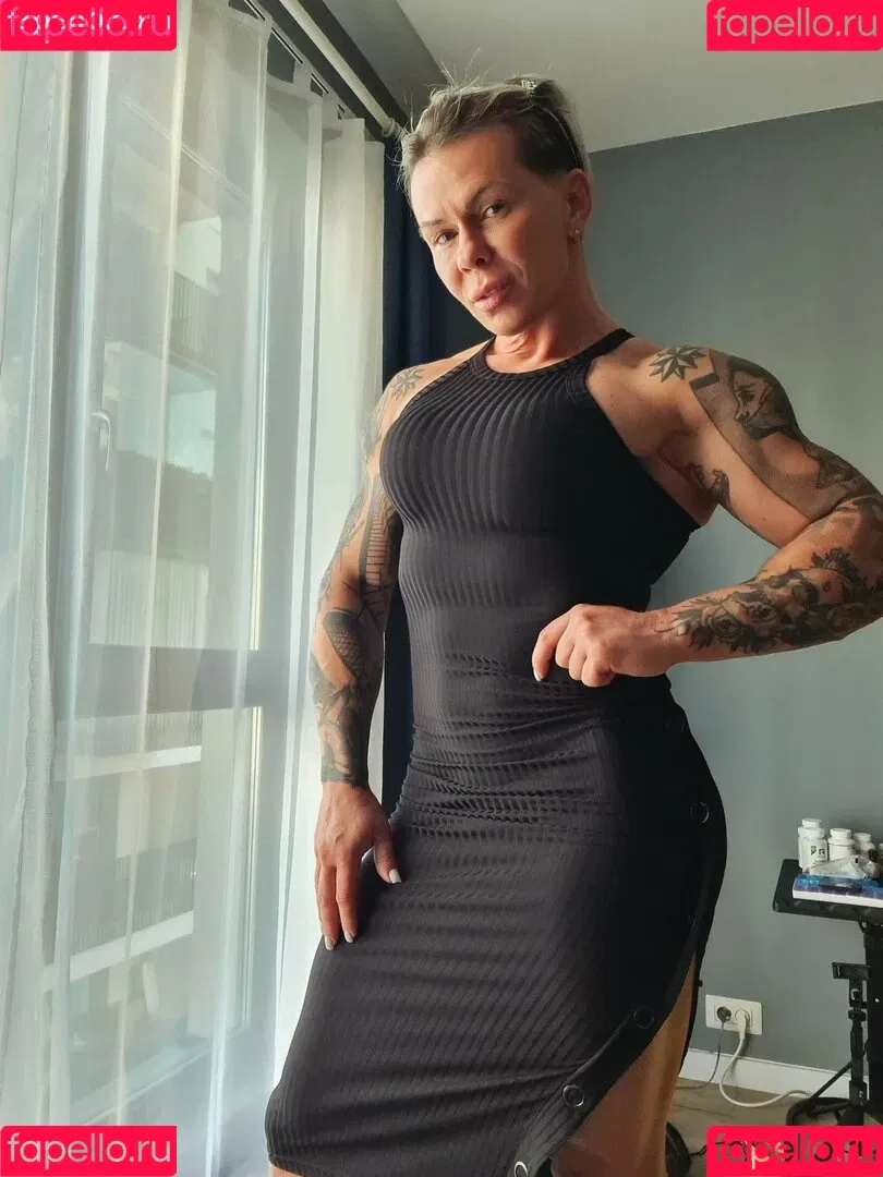 chelseypleasant / crazyxbody / https: / musclegirlxxx Nude Leaks OnlyFans Onlyfans Photo Gallery 