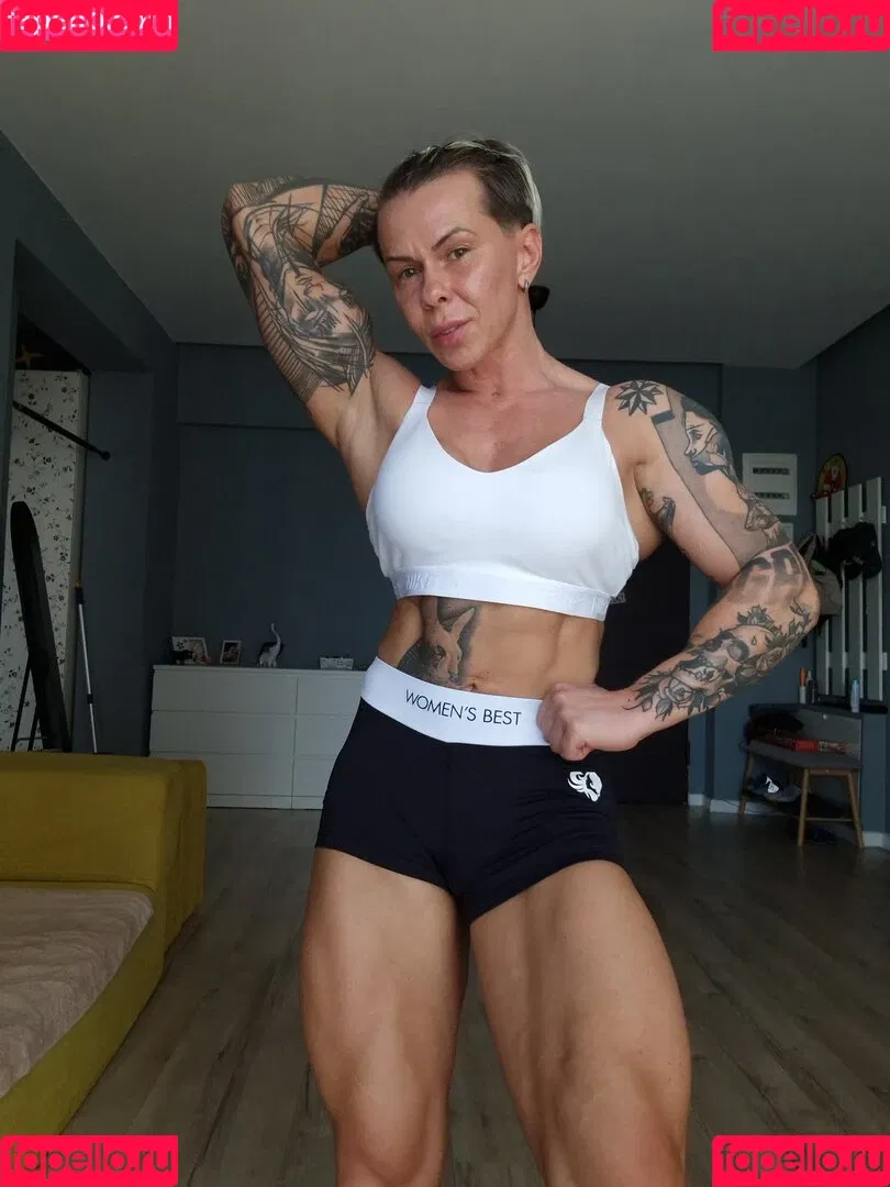 chelseypleasant / crazyxbody / https: / musclegirlxxx Nude Leaks OnlyFans Onlyfans Photo Gallery 