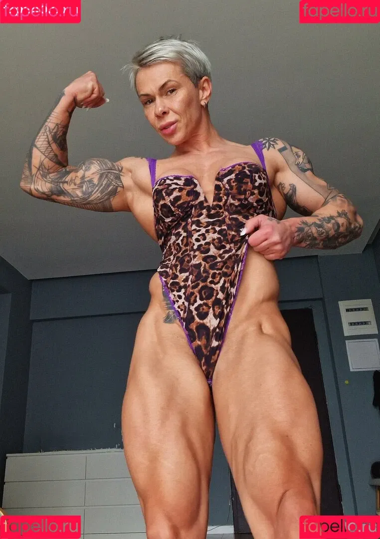chelseypleasant / crazyxbody / https: / musclegirlxxx Nude Leaks OnlyFans Onlyfans Photo Gallery 