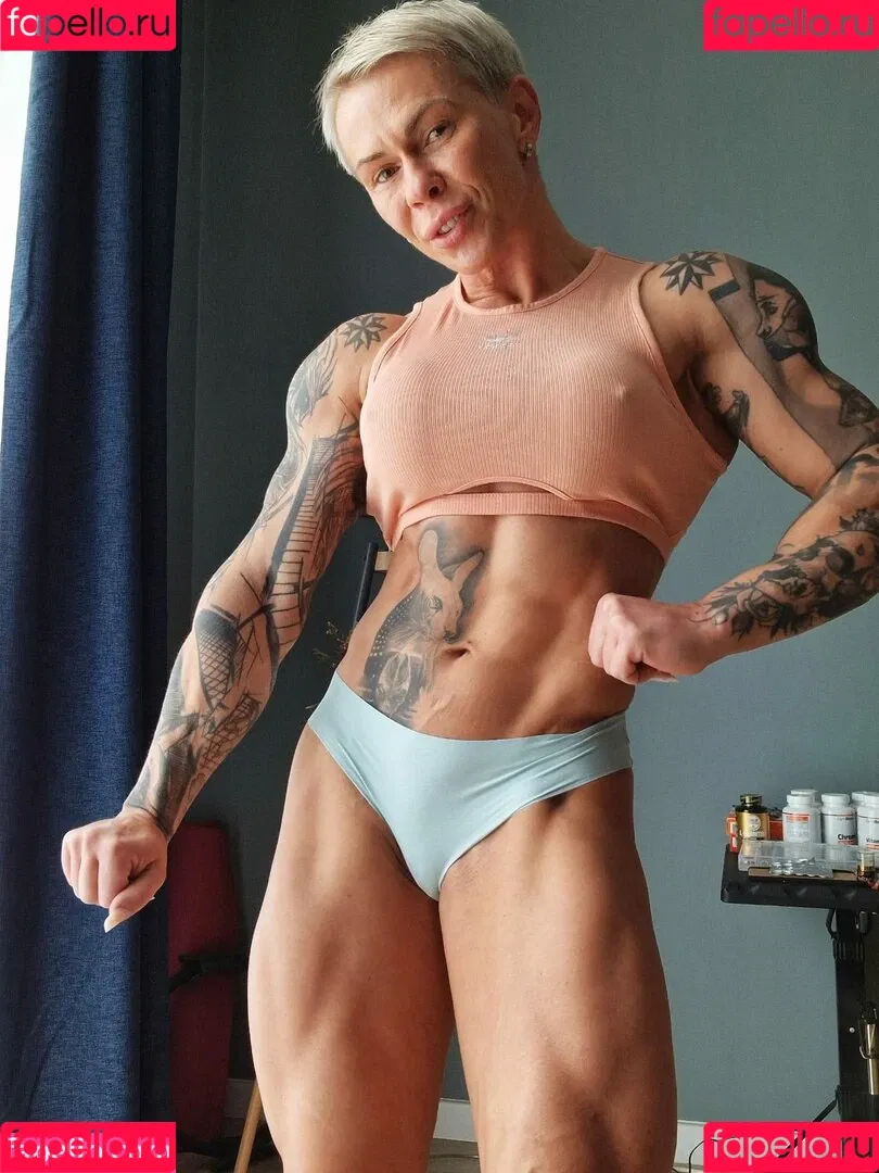 chelseypleasant / crazyxbody / https: / musclegirlxxx Nude Leaks OnlyFans Onlyfans Photo Gallery 