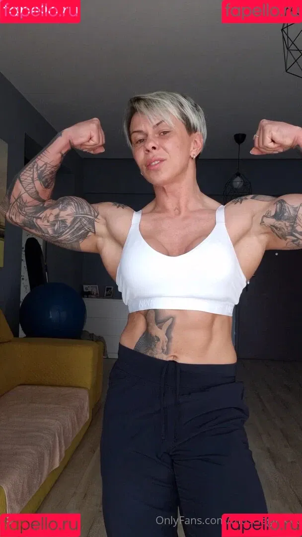 chelseypleasant / crazyxbody / https: / musclegirlxxx Nude Leaks OnlyFans Onlyfans Photo Gallery 