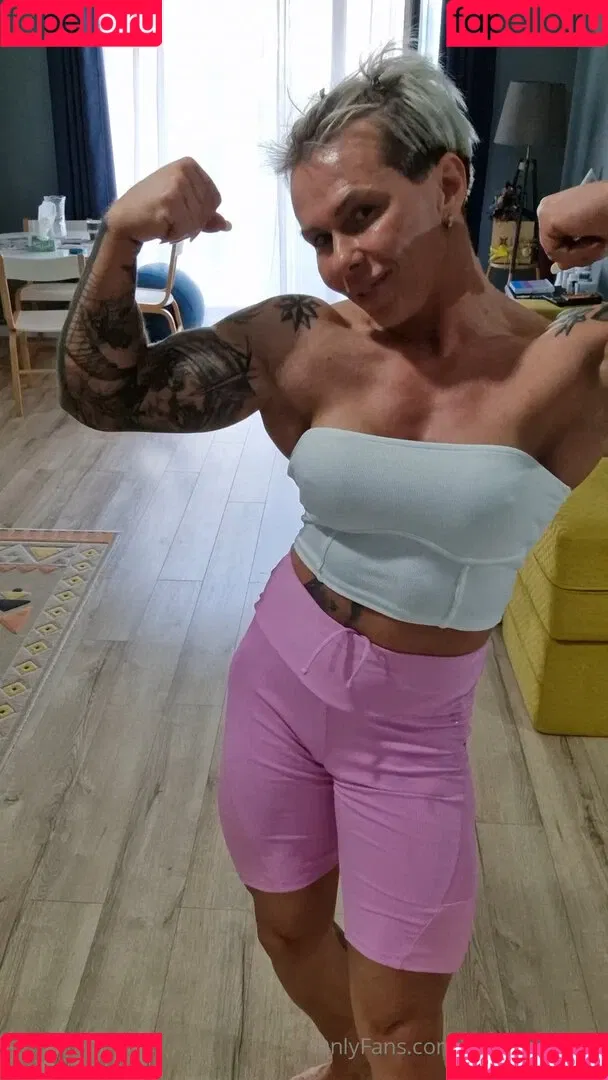 chelseypleasant / crazyxbody / https: / musclegirlxxx Nude Leaks OnlyFans Onlyfans Photo Gallery 