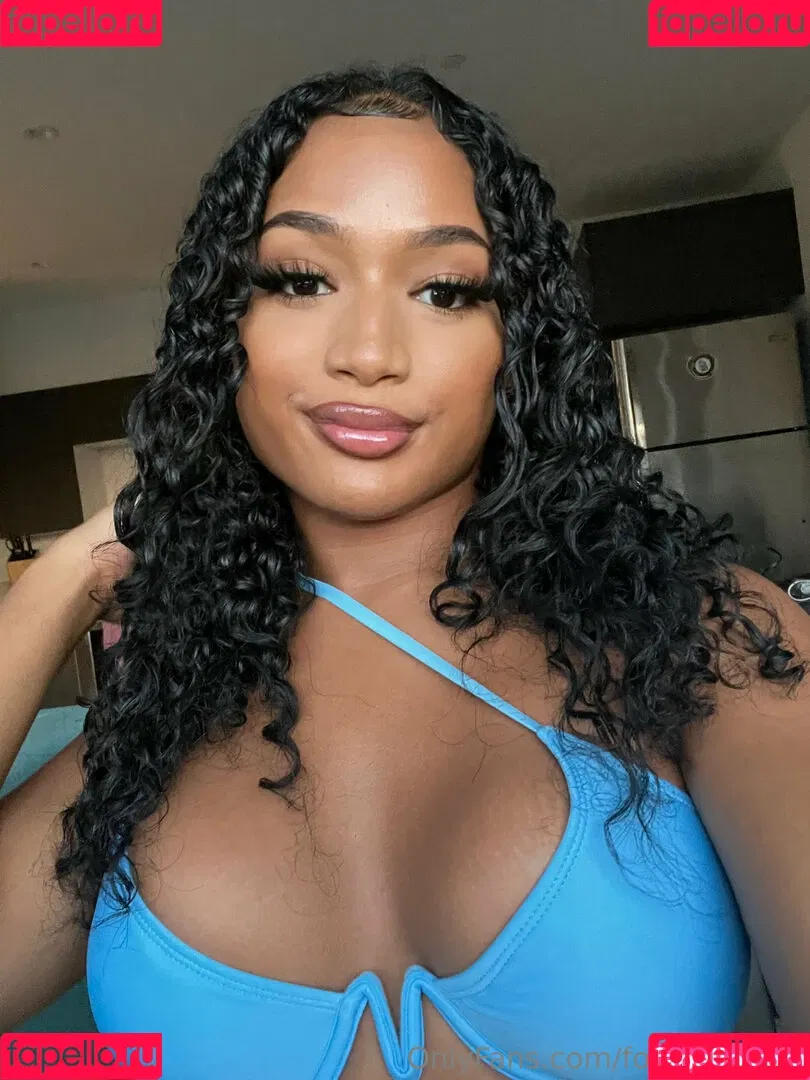 foreignaiomi / princessliesey Nude Leaks OnlyFans Onlyfans Photo Gallery 
