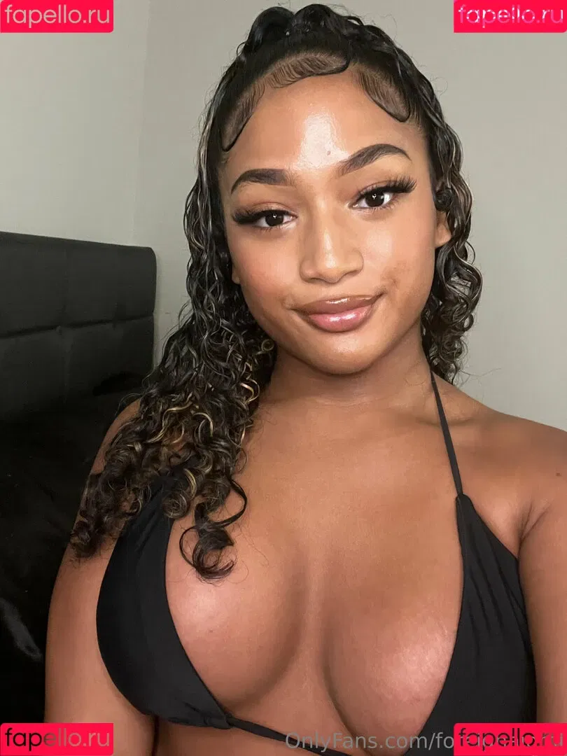 foreignaiomi / princessliesey Nude Leaks OnlyFans Onlyfans Photo Gallery 
