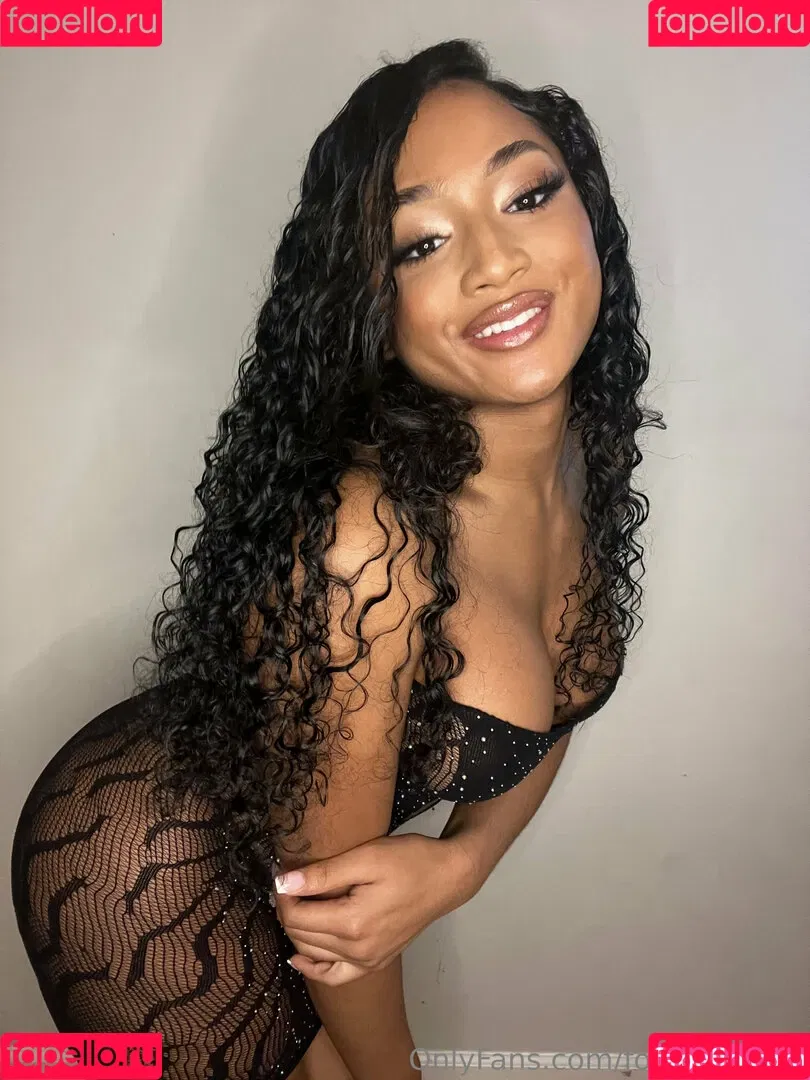 foreignaiomi / princessliesey Nude Leaks OnlyFans Onlyfans Photo Gallery 